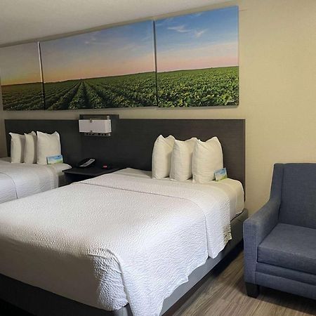 Days Inn By Wyndham Ruston La Esterno foto