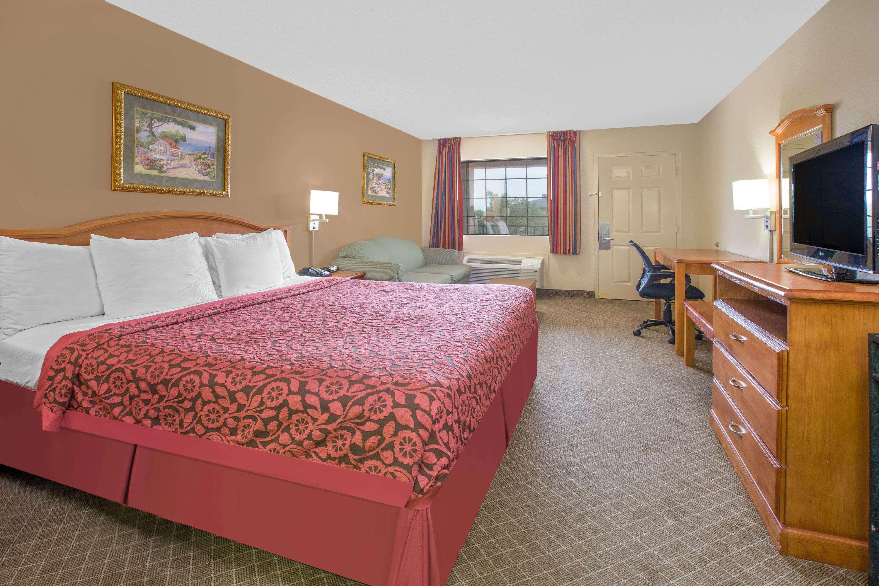 Days Inn By Wyndham Ruston La Esterno foto