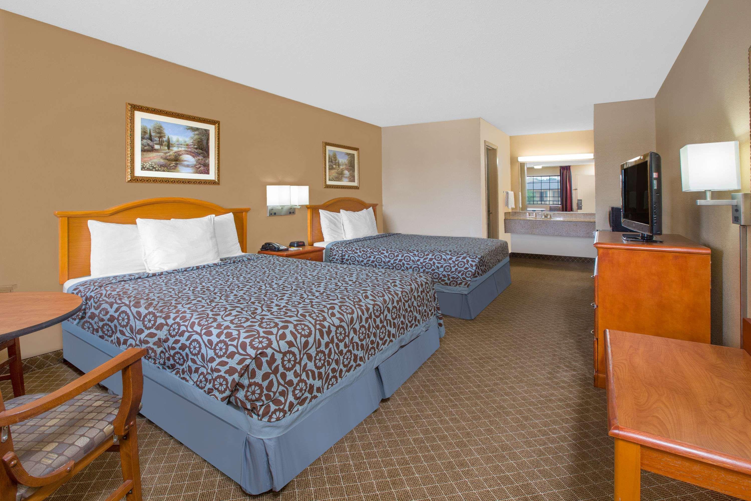 Days Inn By Wyndham Ruston La Esterno foto